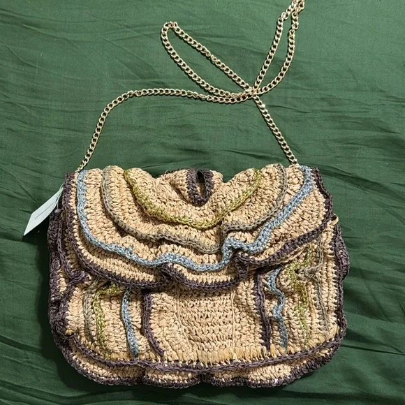 ✨ Anthropologie Natural Ruffle Clutch - Picture 4 of 9